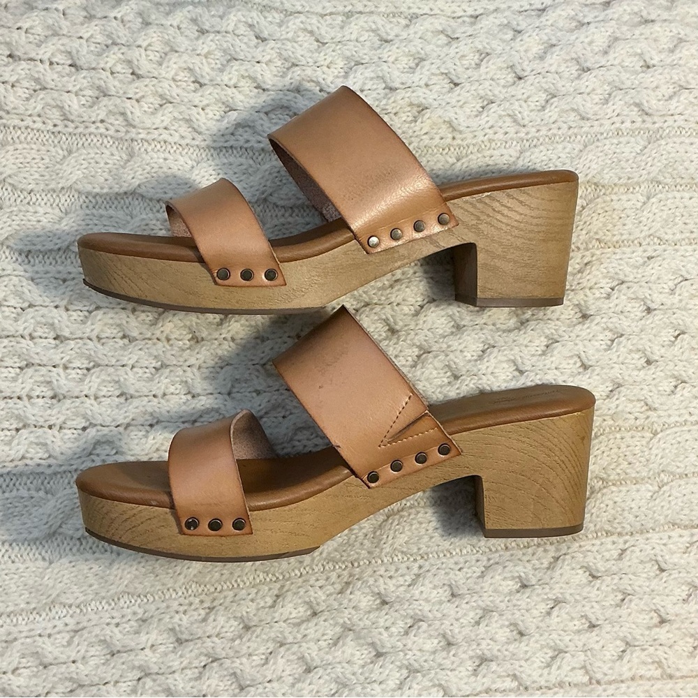Universal Thread Tan Double Strap Block Heel Slid… - image 5
